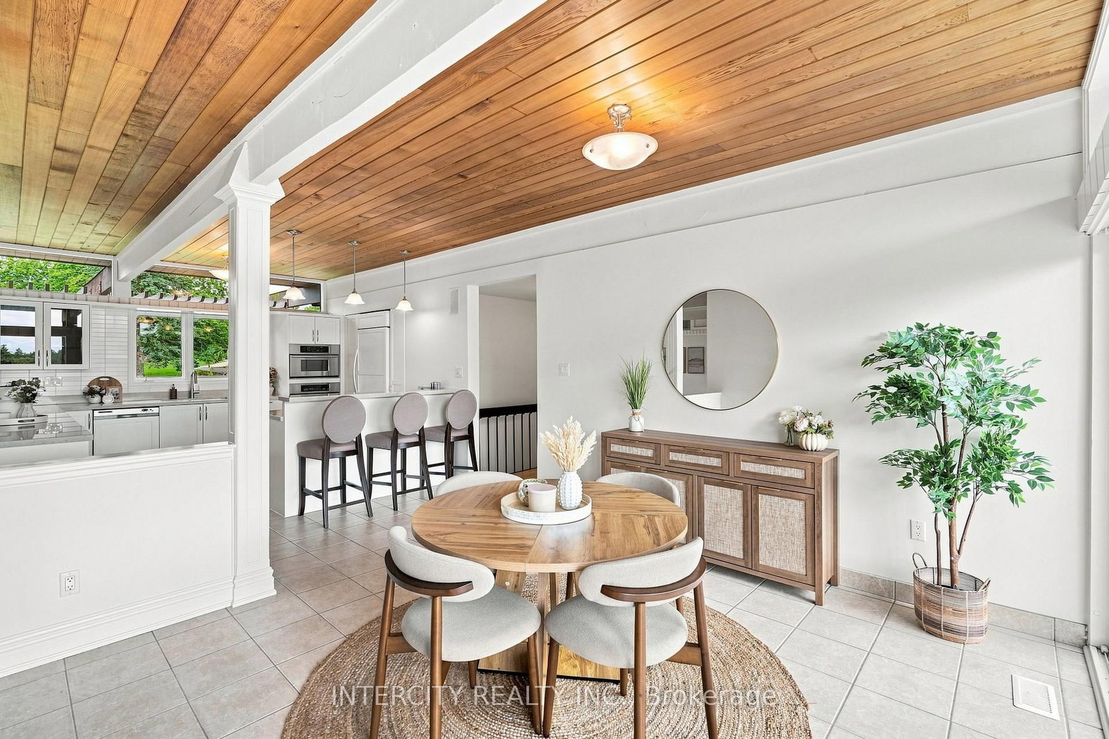 100 Ravendale Court • Vaughan, ON photo 14