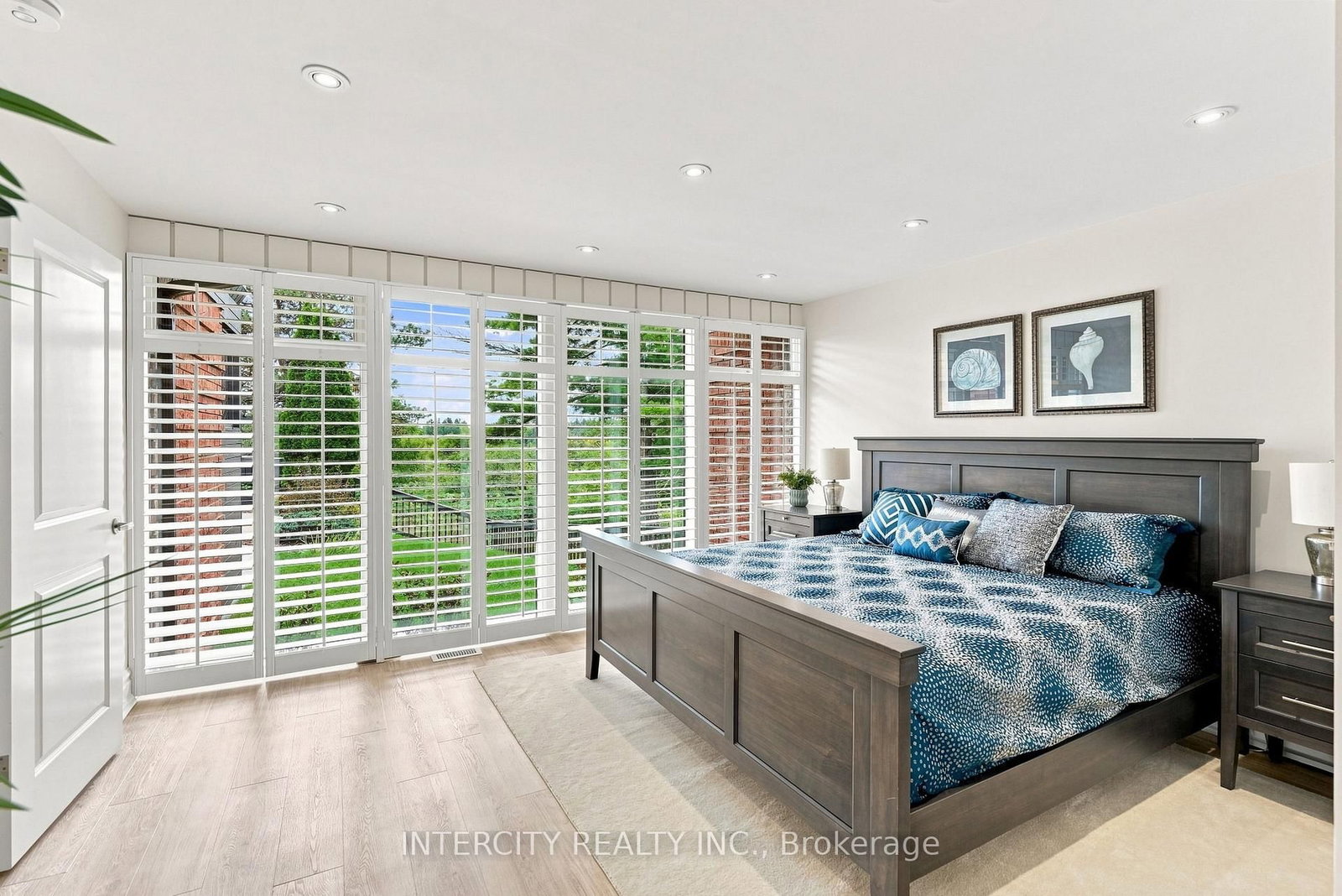 100 Ravendale Court • Vaughan, ON photo 16