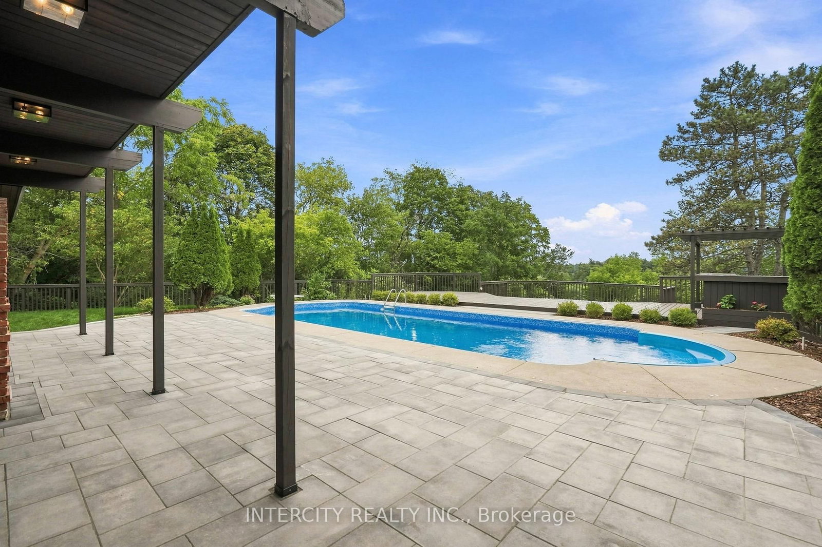 100 Ravendale Court • Vaughan, ON photo 27