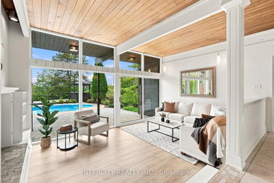 100 Ravendale Court • Vaughan, ON photo 5