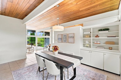100 Ravendale Court • Vaughan, ON photo 8