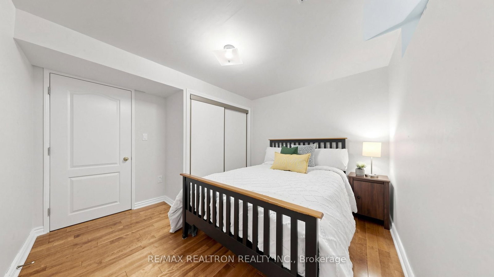 492 Pleasant Ridge Avenue • Vaughan, ON photo 31