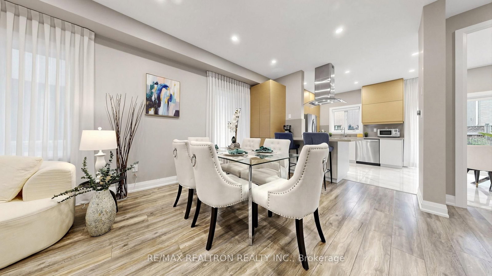 492 Pleasant Ridge Avenue • Vaughan, ON photo 4