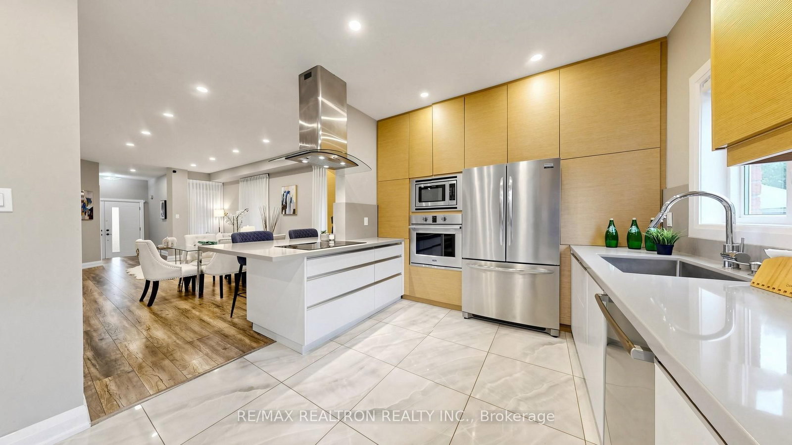 492 Pleasant Ridge Avenue • Vaughan, ON photo 7