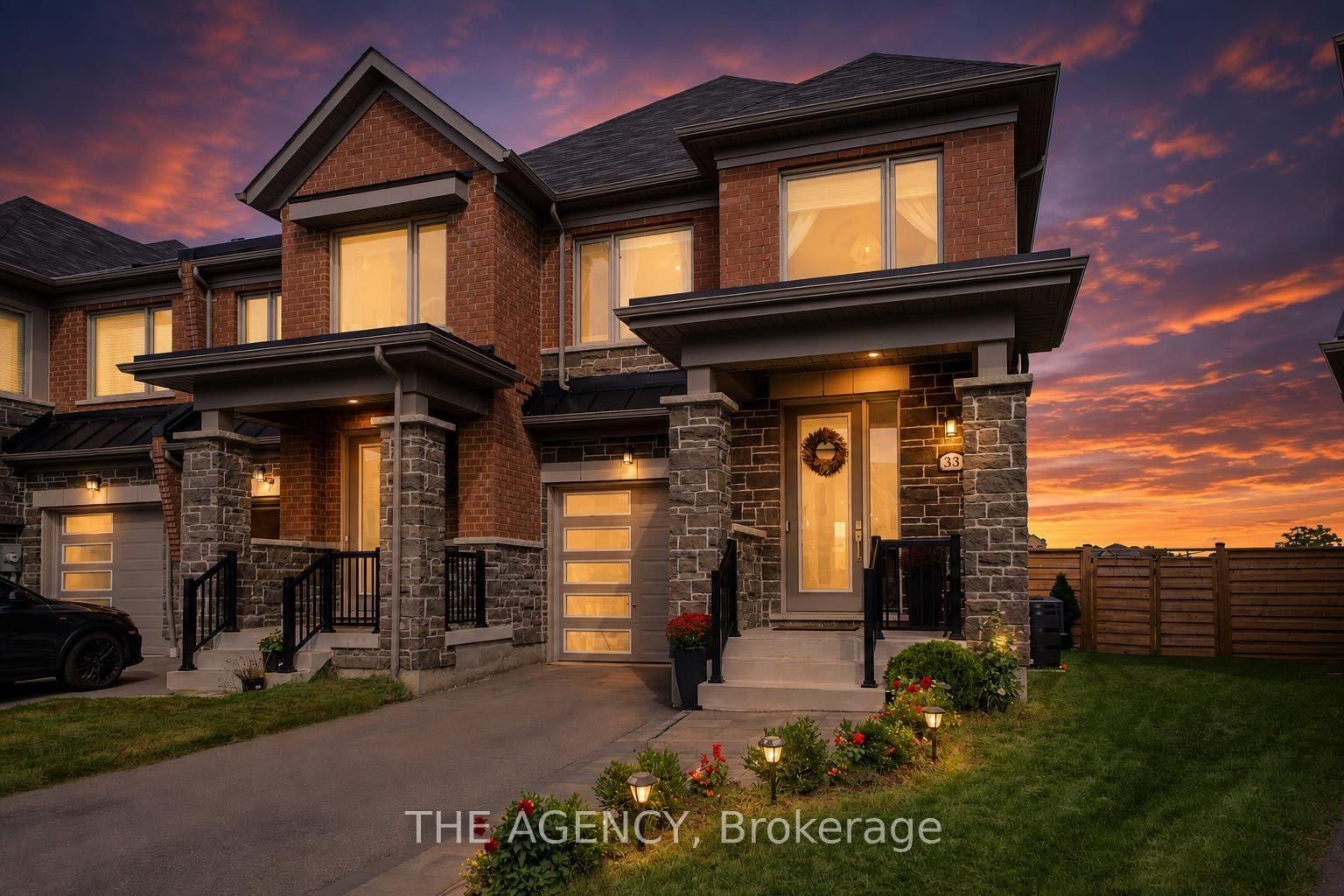 33 Flower Garden Trail • Whitchurch-Stouffville, ON photo 2