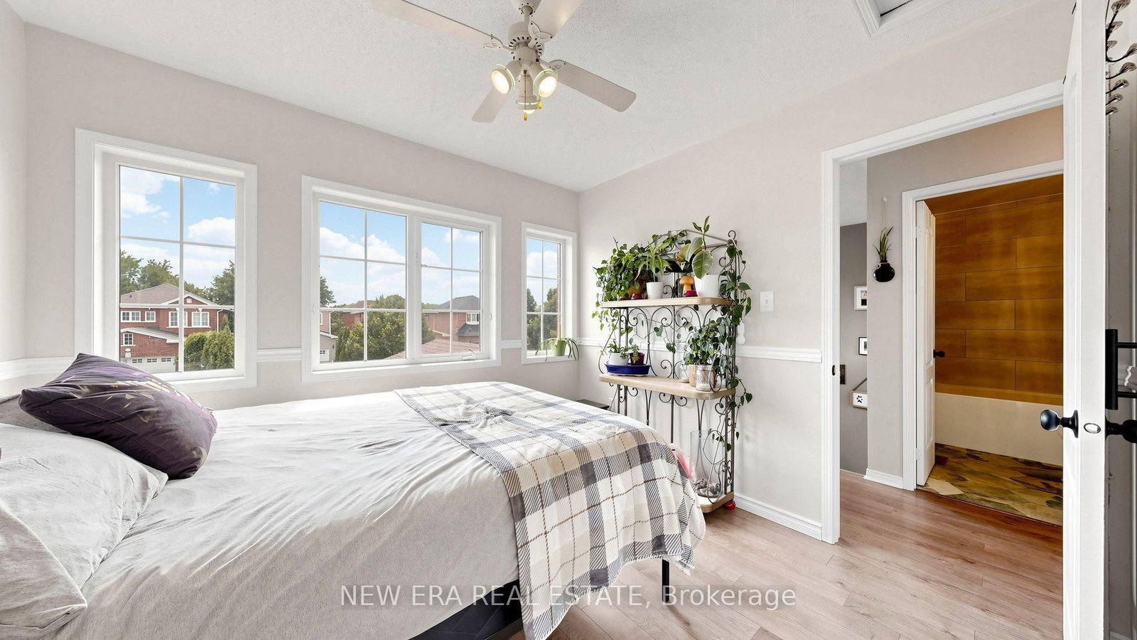 28 Preston Avenue • New Tecumseth, ON photo 16