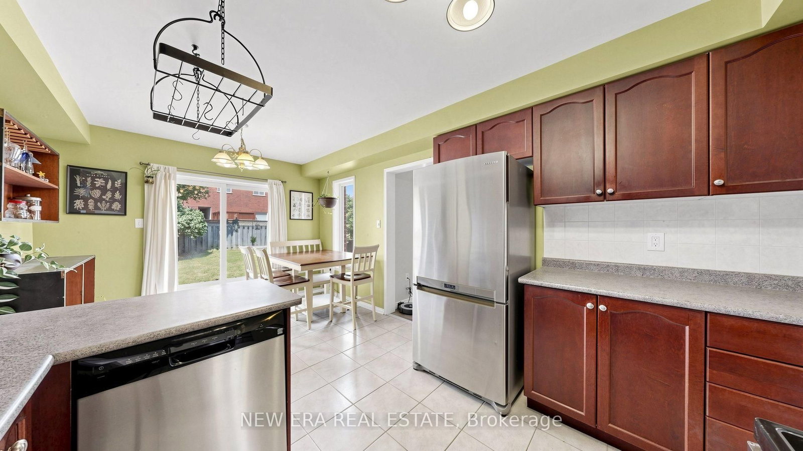 28 Preston Avenue • New Tecumseth, ON photo 9