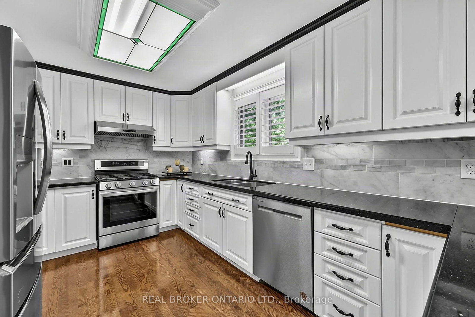 222 Park Avenue • East Gwillimbury, ON photo 12