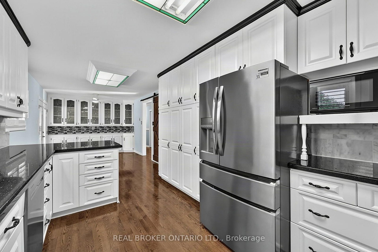 222 Park Avenue • East Gwillimbury, ON photo 15