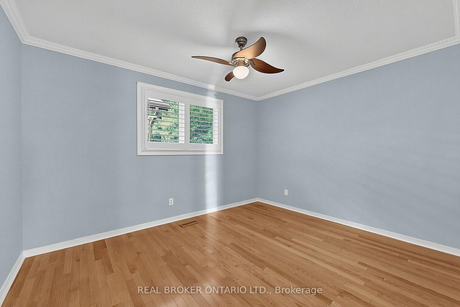 222 Park Avenue • East Gwillimbury, ON photo 20