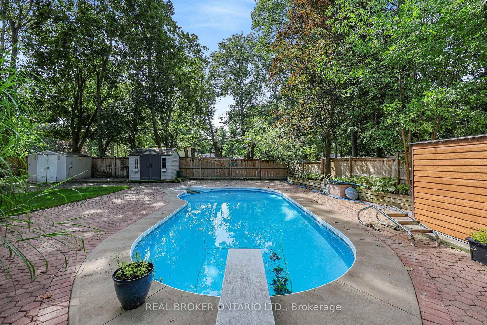222 Park Avenue • East Gwillimbury, ON photo 42