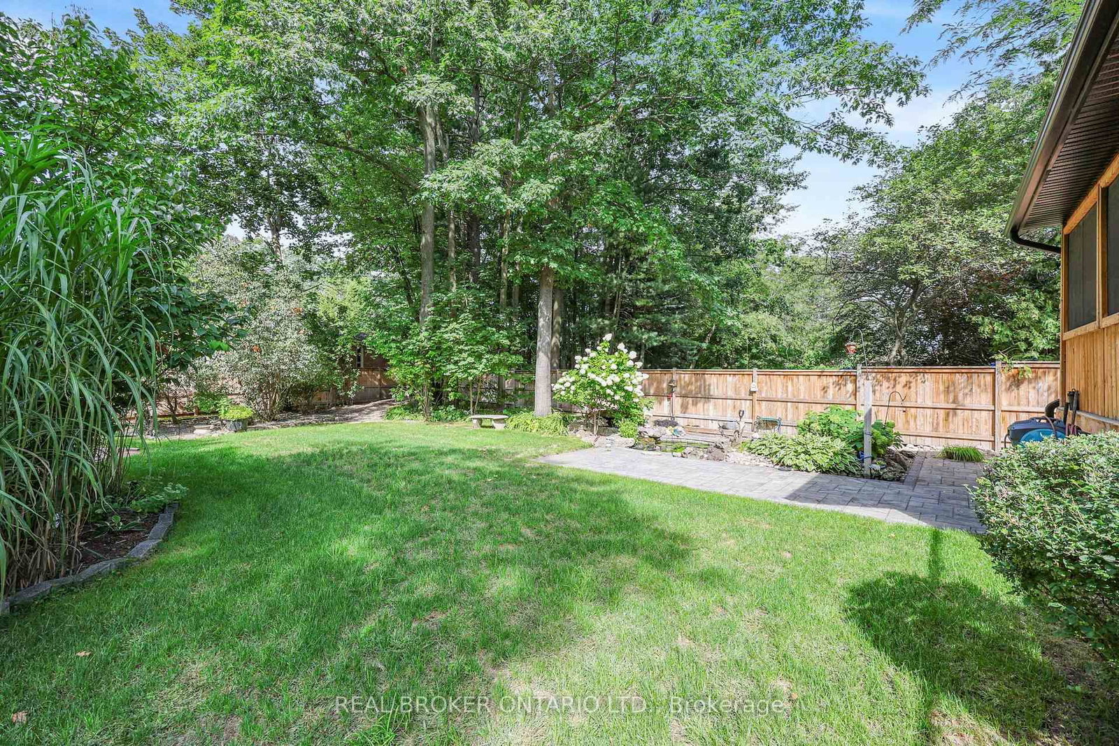 222 Park Avenue • East Gwillimbury, ON photo 43
