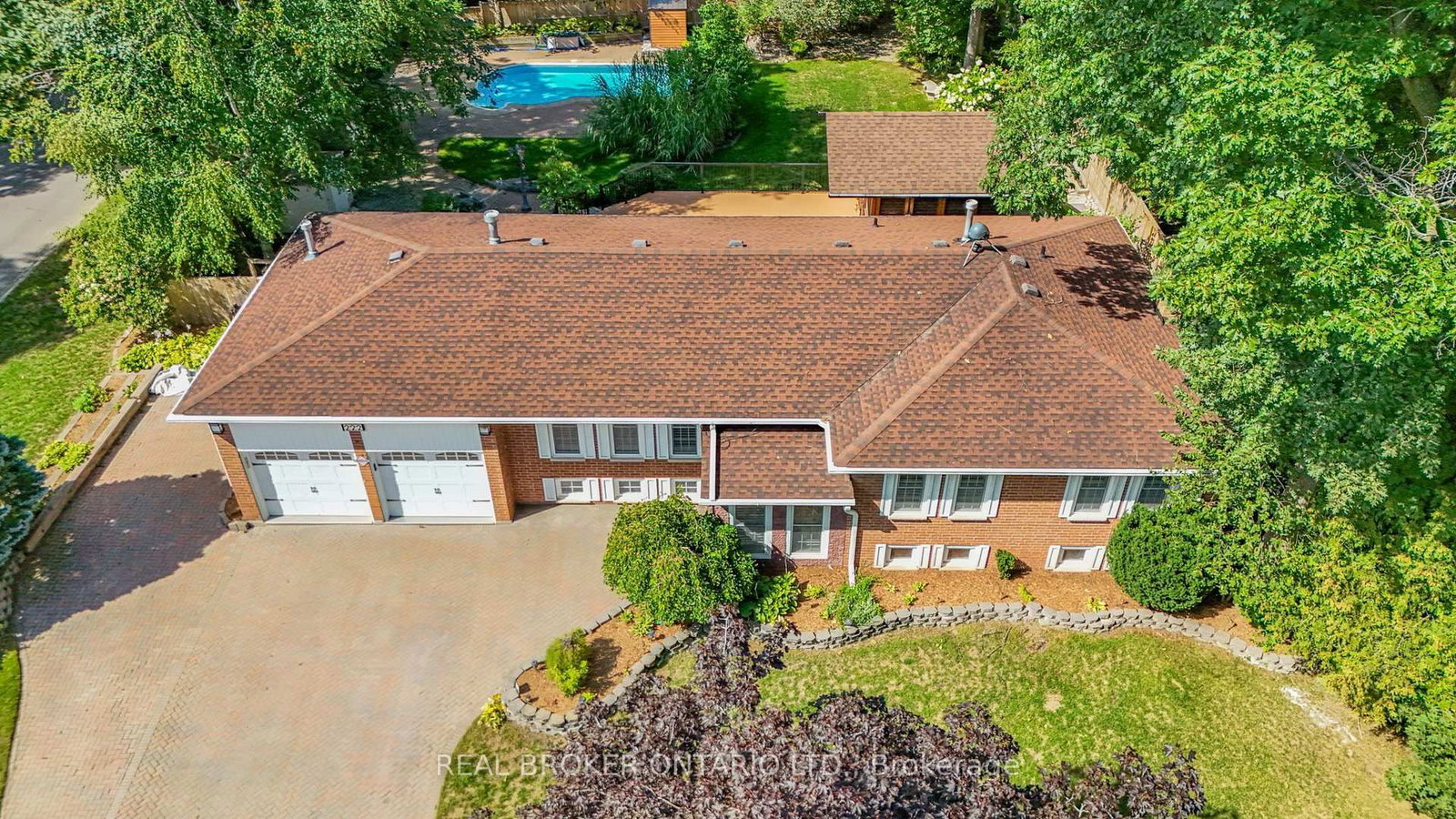 222 Park Avenue • East Gwillimbury, ON photo 45