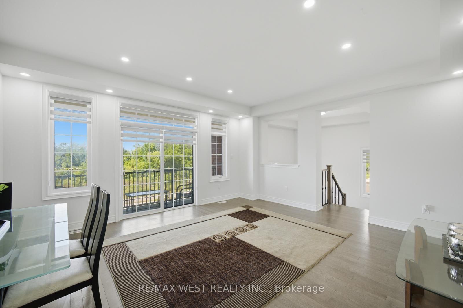 16 Great Railway Court • Vaughan, ON photo 10