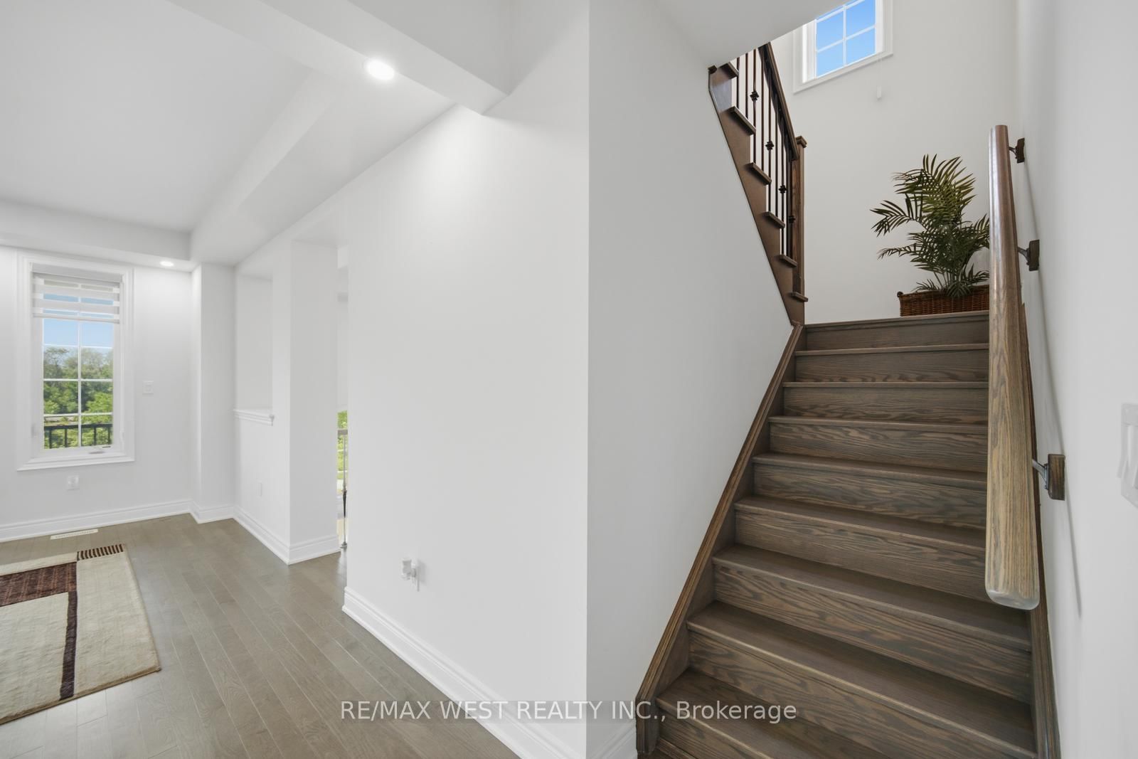 16 Great Railway Court • Vaughan, ON photo 17