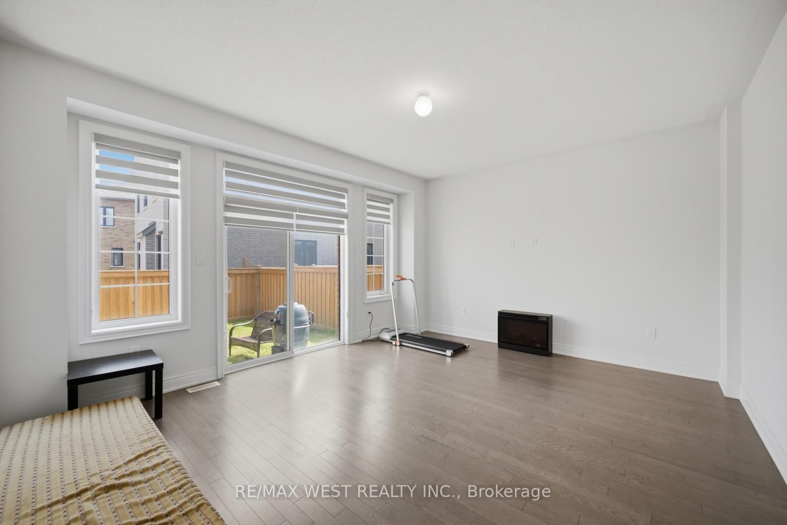 16 Great Railway Court • Vaughan, ON photo 30