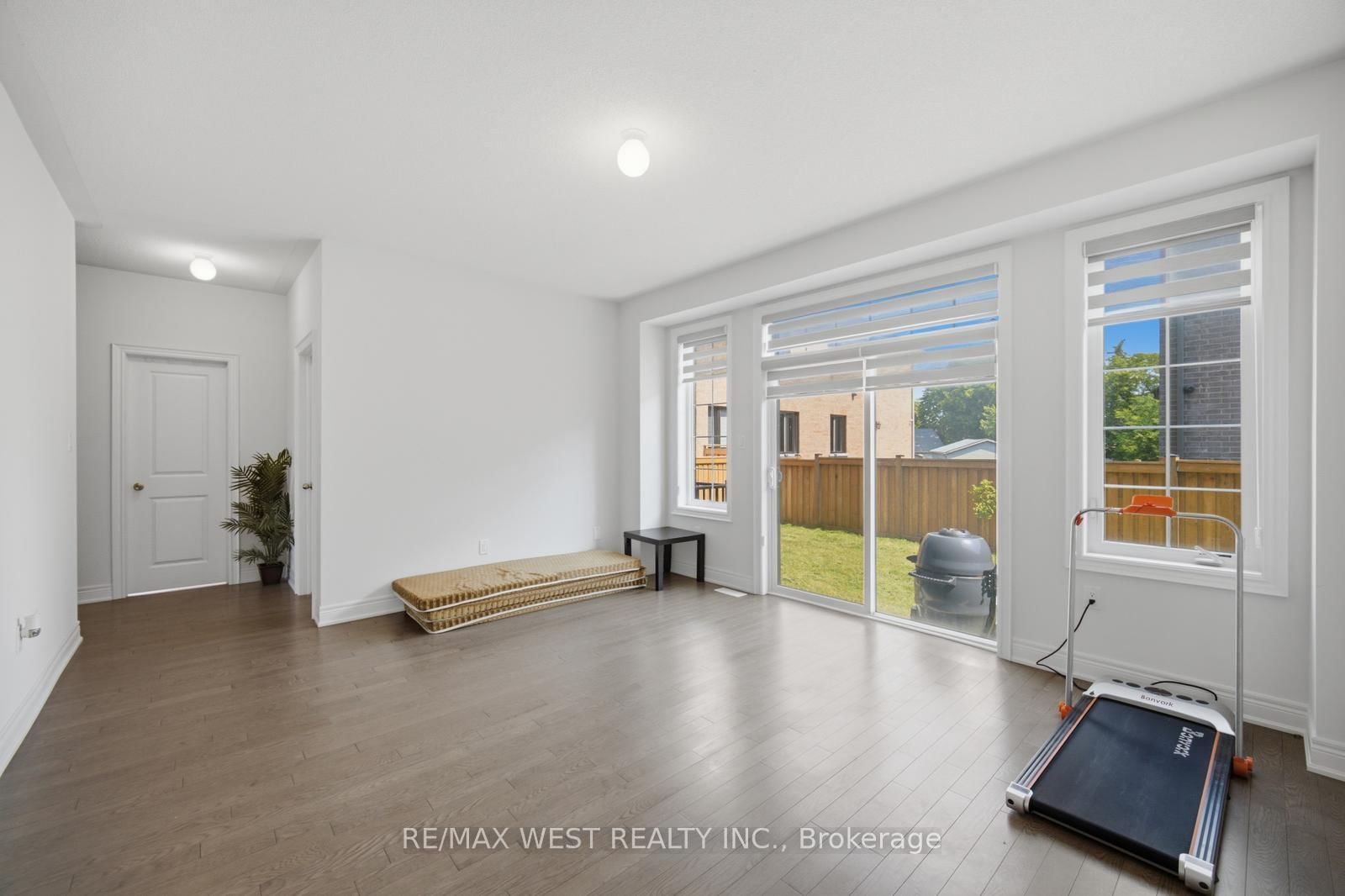 16 Great Railway Court • Vaughan, ON photo 31