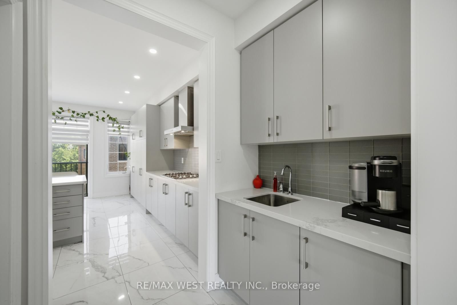 16 Great Railway Court • Vaughan, ON photo 7