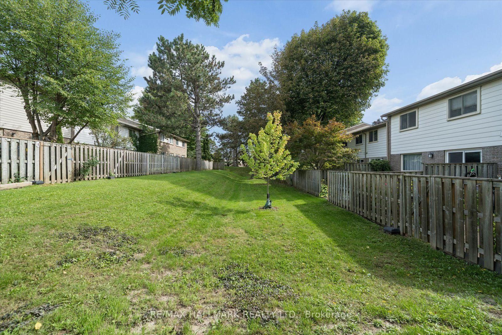 Townhouse for sale at 69-39 Camelot Way, Markham, Ontario, L3P 3W2 - Markham Village - MLS: N13762166