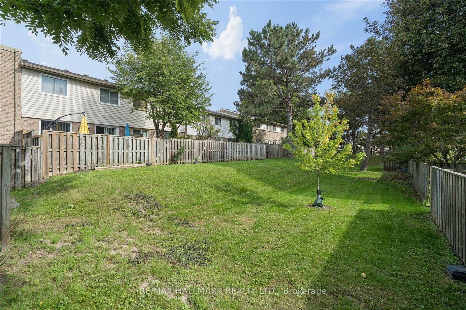 Townhouse for sale at 69-39 Camelot Way, Markham, Ontario, L3P 3W2 - Markham Village - MLS: N13762166