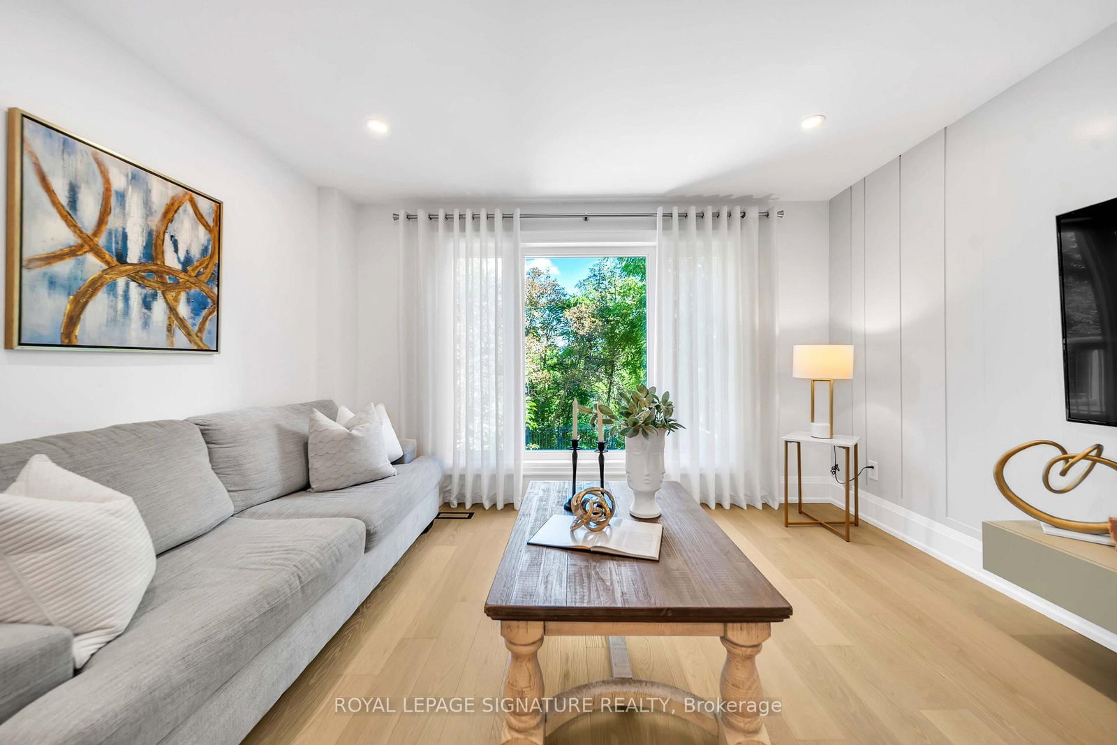 16 Ravencliffe Road • Markham, ON photo 16