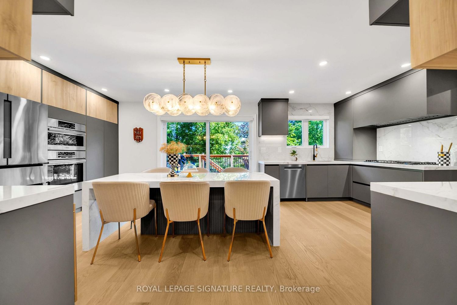 16 Ravencliffe Road • Markham, ON photo 18