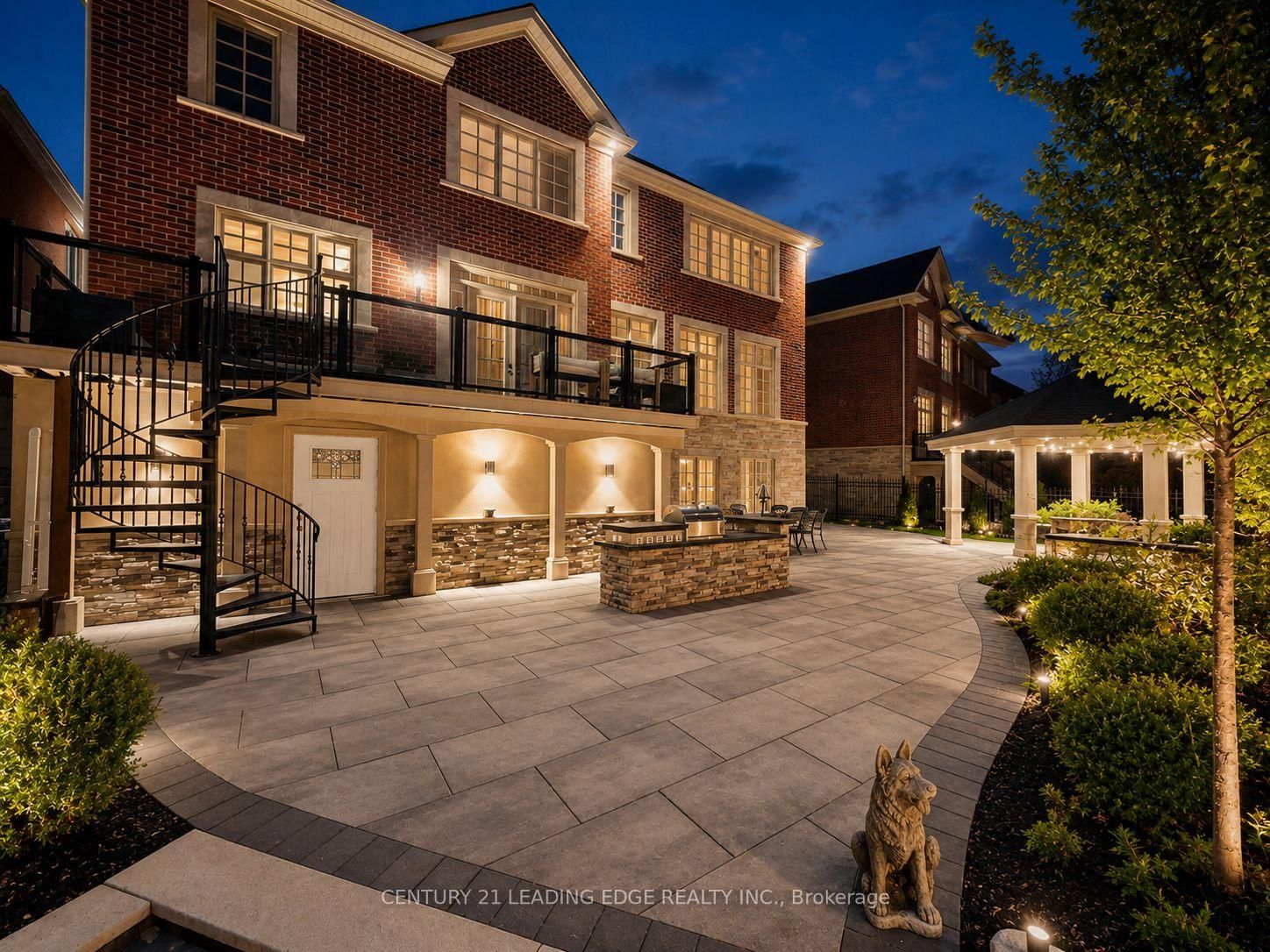33 Stollery Pond Crescent • Markham, ON photo 38