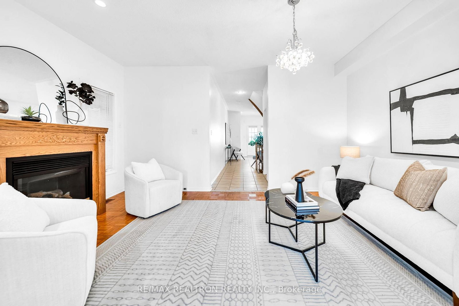 19 Naughton Drive • Richmond Hill, ON photo 10