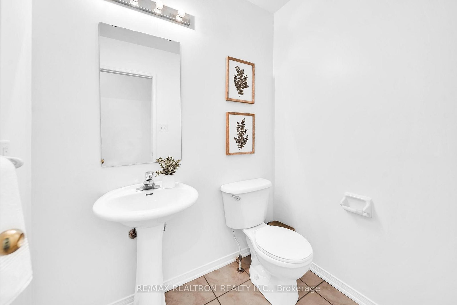 19 Naughton Drive • Richmond Hill, ON photo 19
