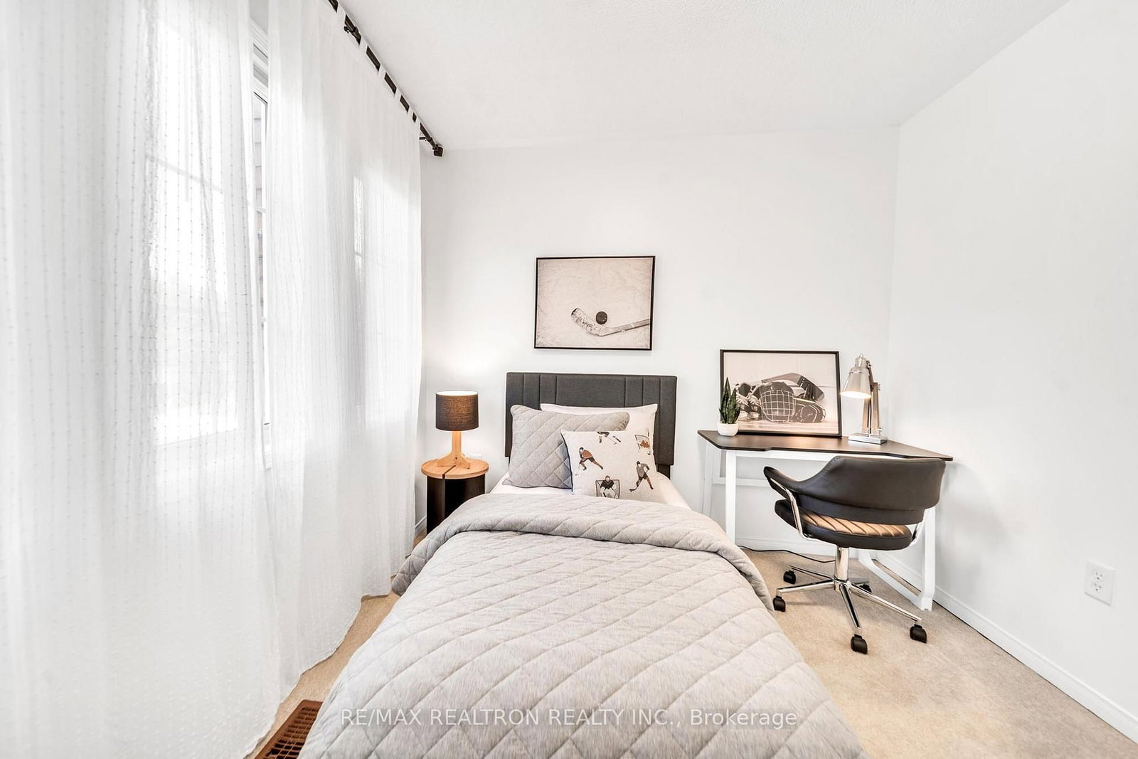 19 Naughton Drive • Richmond Hill, ON photo 26