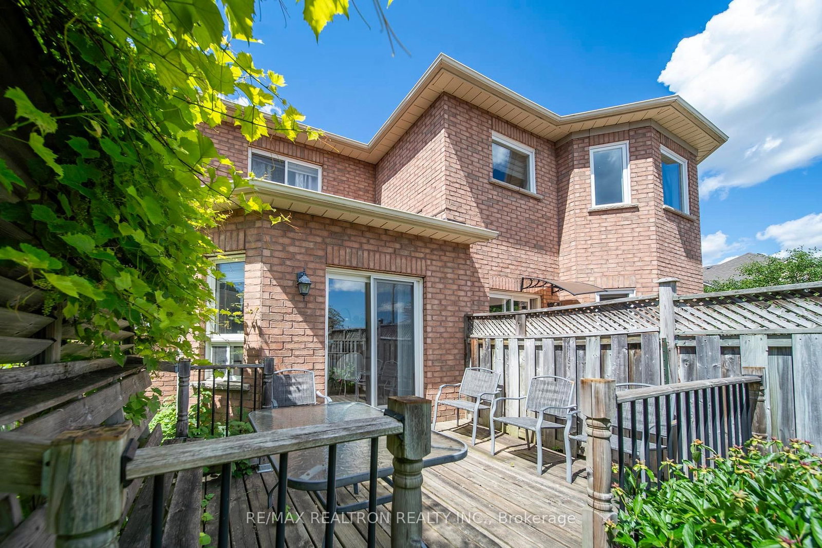 19 Naughton Drive • Richmond Hill, ON photo 35