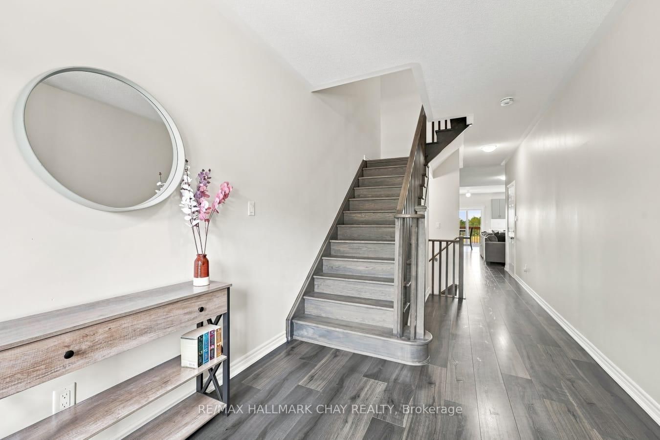 1146 Peelar Crescent • Innisfil, ON photo 4