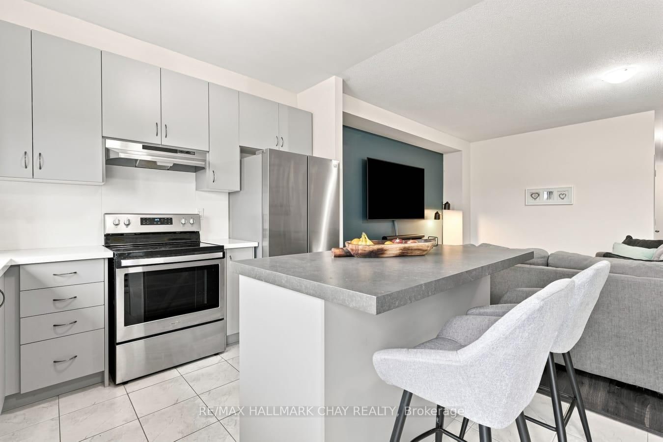 1146 Peelar Crescent • Innisfil, ON photo 6