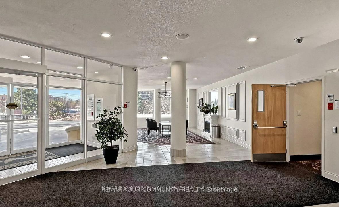 326 Major Mackenzie Drive E • #221 • Richmond Hill, ON photo 14