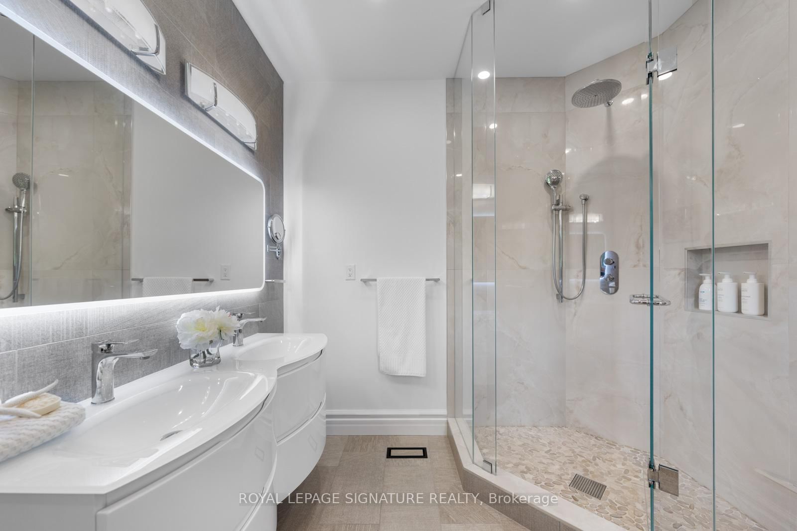 30 Kingswood Drive • King, ON photo 22