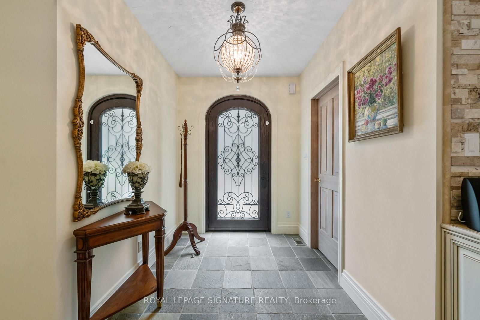 30 Kingswood Drive • King, ON photo 6