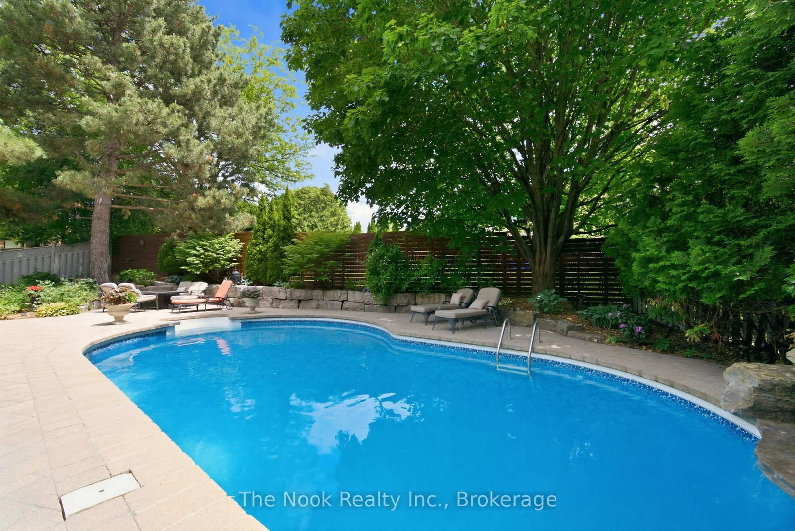 1018 Lockwood Circle • Newmarket, ON photo 47