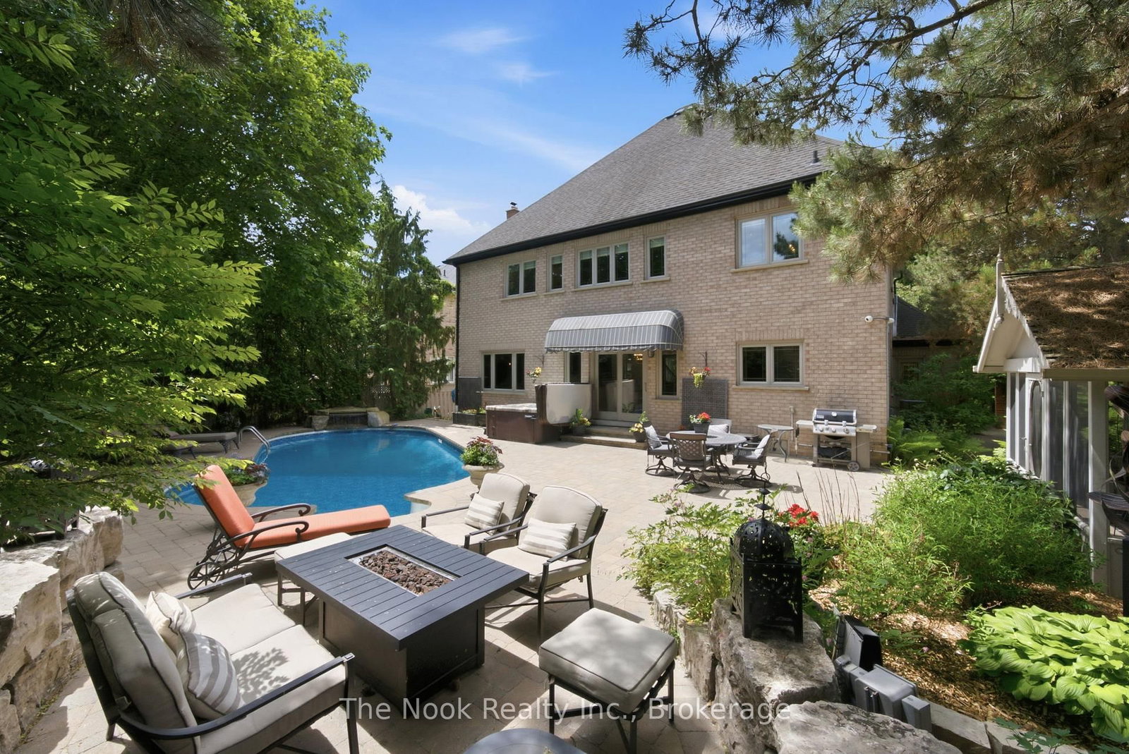 1018 Lockwood Circle • Newmarket, ON photo 48