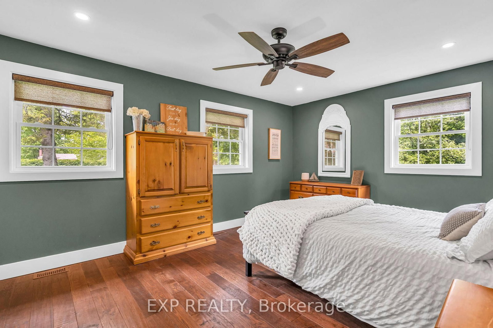 89 River Street • Georgina, ON photo 16