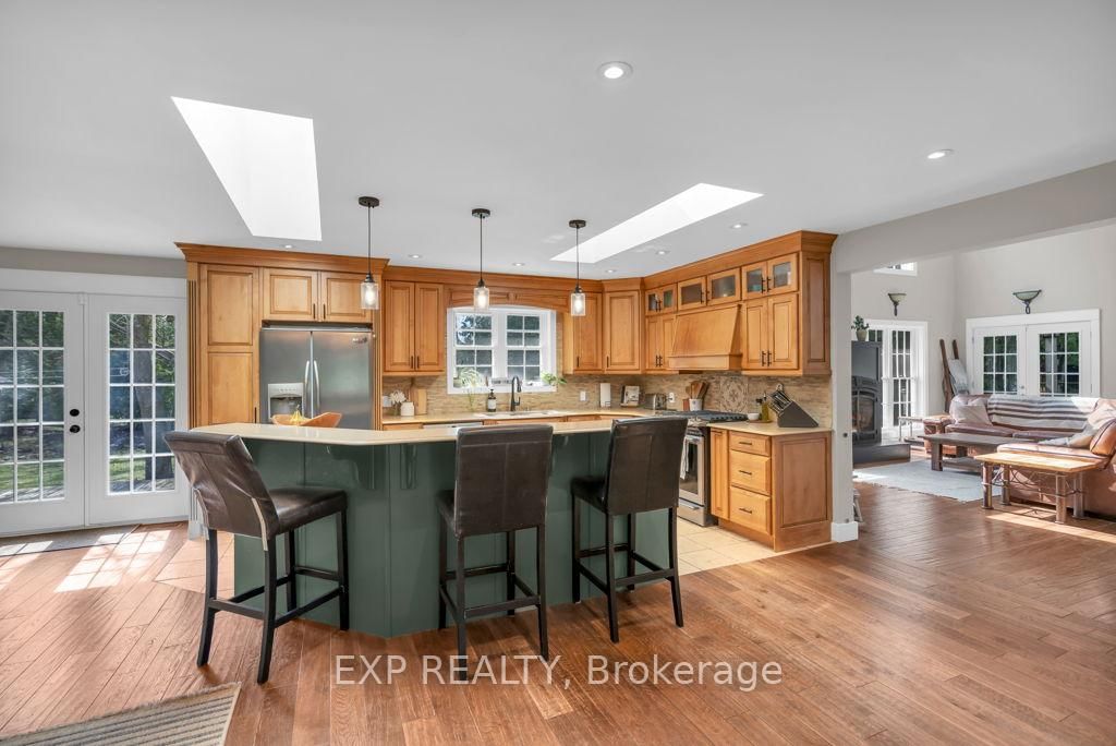 89 River Street • Georgina, ON photo 9