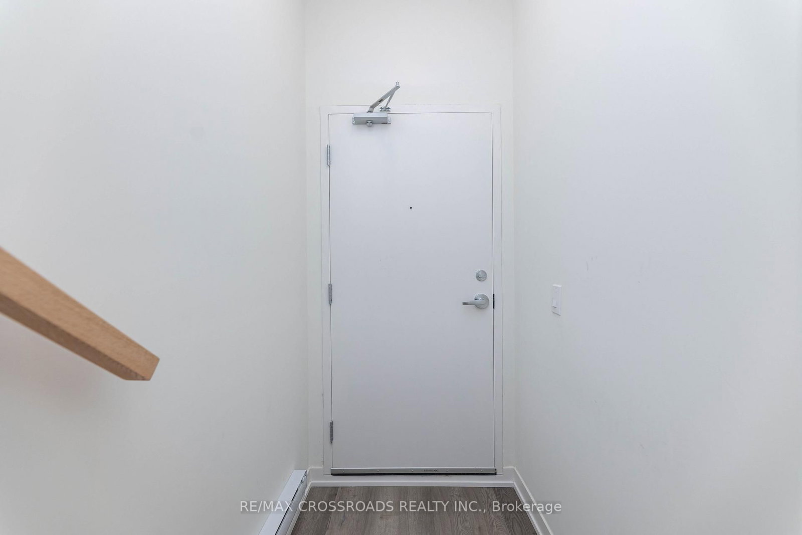 11 David Eyer Road • #1503 • Richmond Hill, ON photo 4