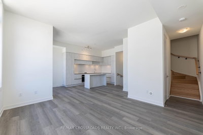 11 David Eyer Road • #1503 • Richmond Hill, ON photo 9