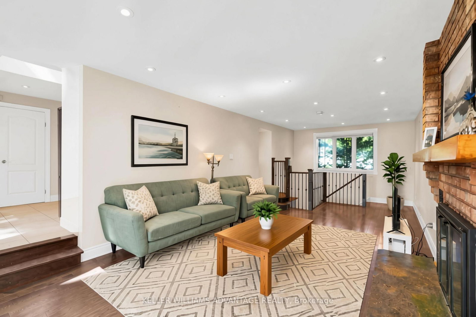 108 Roseview Avenue • Richmond Hill, ON photo 17
