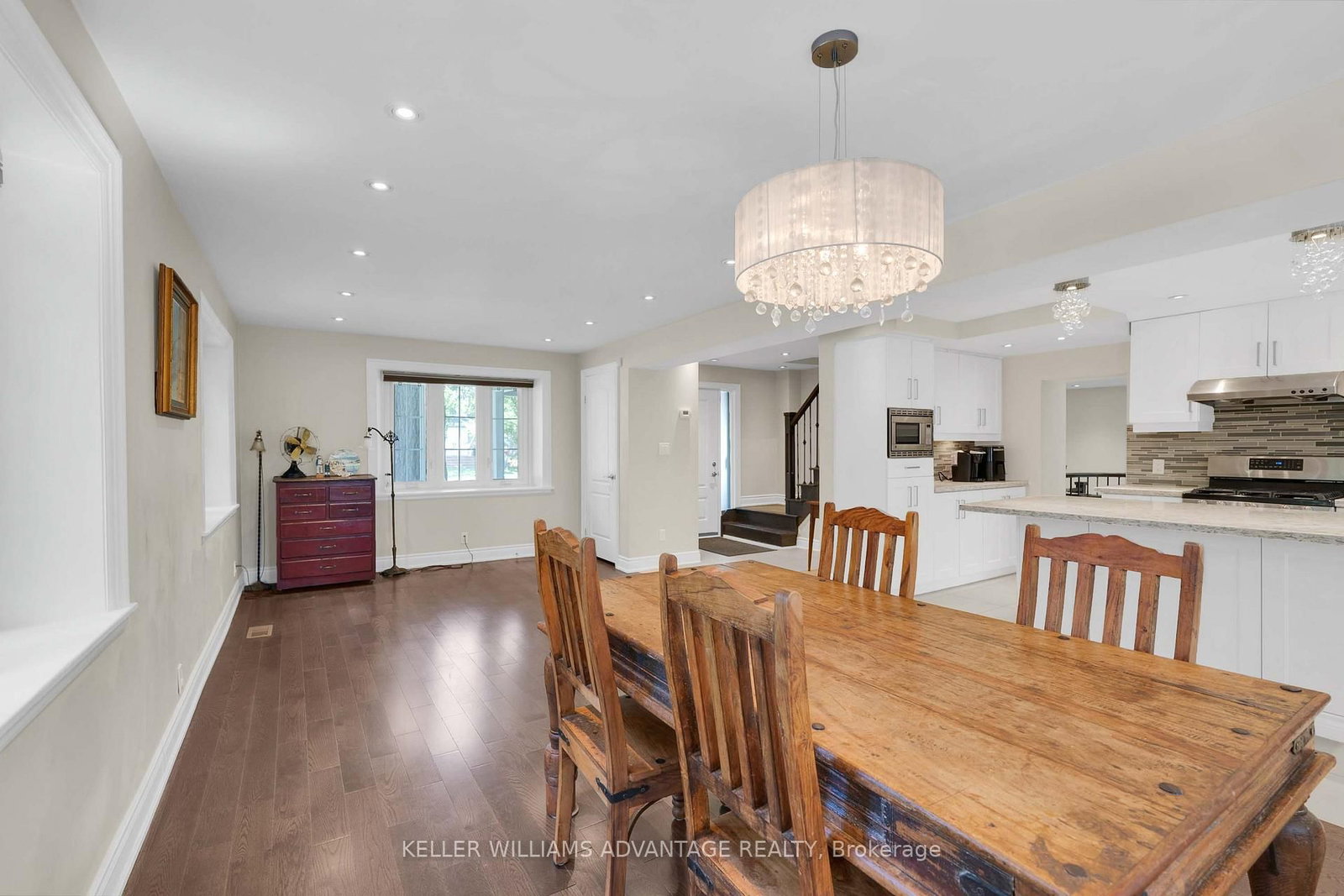 108 Roseview Avenue • Richmond Hill, ON photo 6