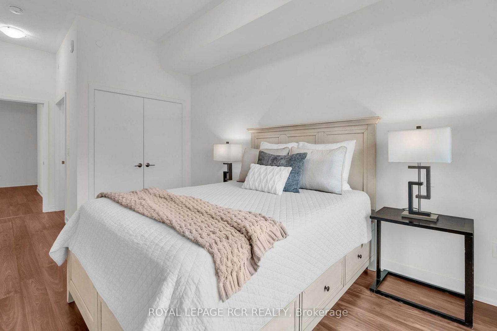 555 William Graham Drive • #413 • Aurora, ON photo 15