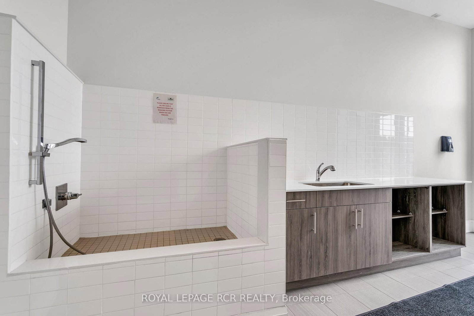 555 William Graham Drive • #413 • Aurora, ON photo 34