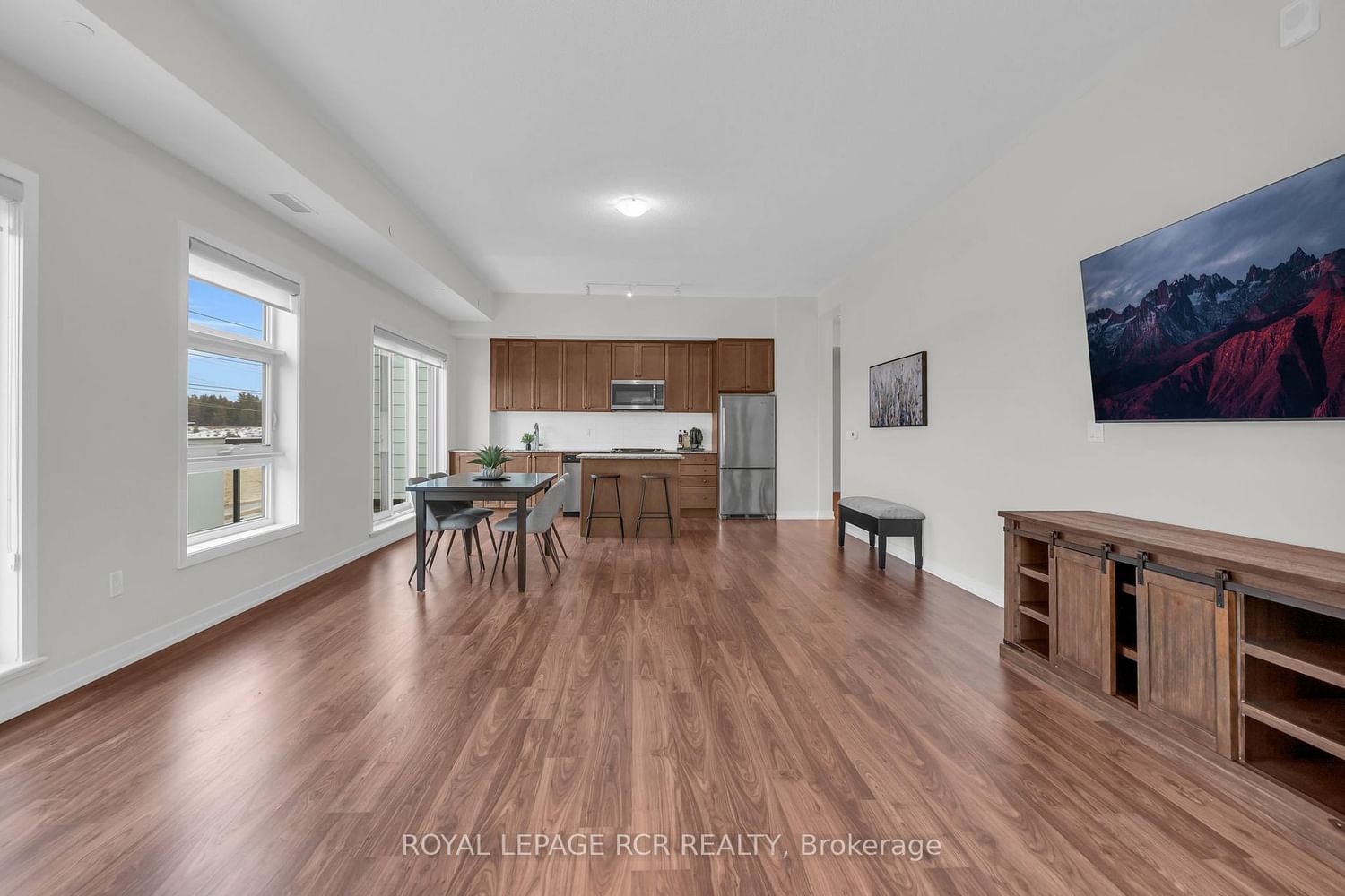 555 William Graham Drive • #413 • Aurora, ON photo 6