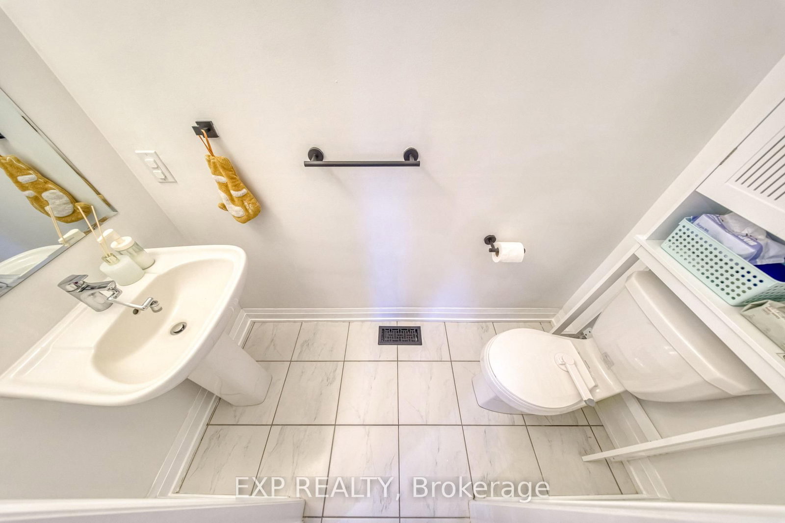 8 Prosperity Way • East Gwillimbury, ON photo 13