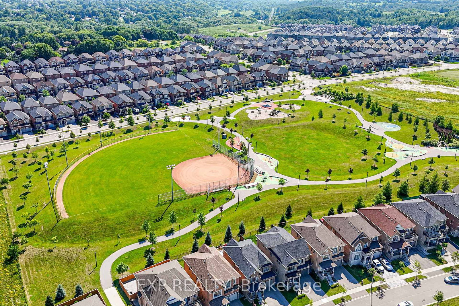 8 Prosperity Way • East Gwillimbury, ON photo 37