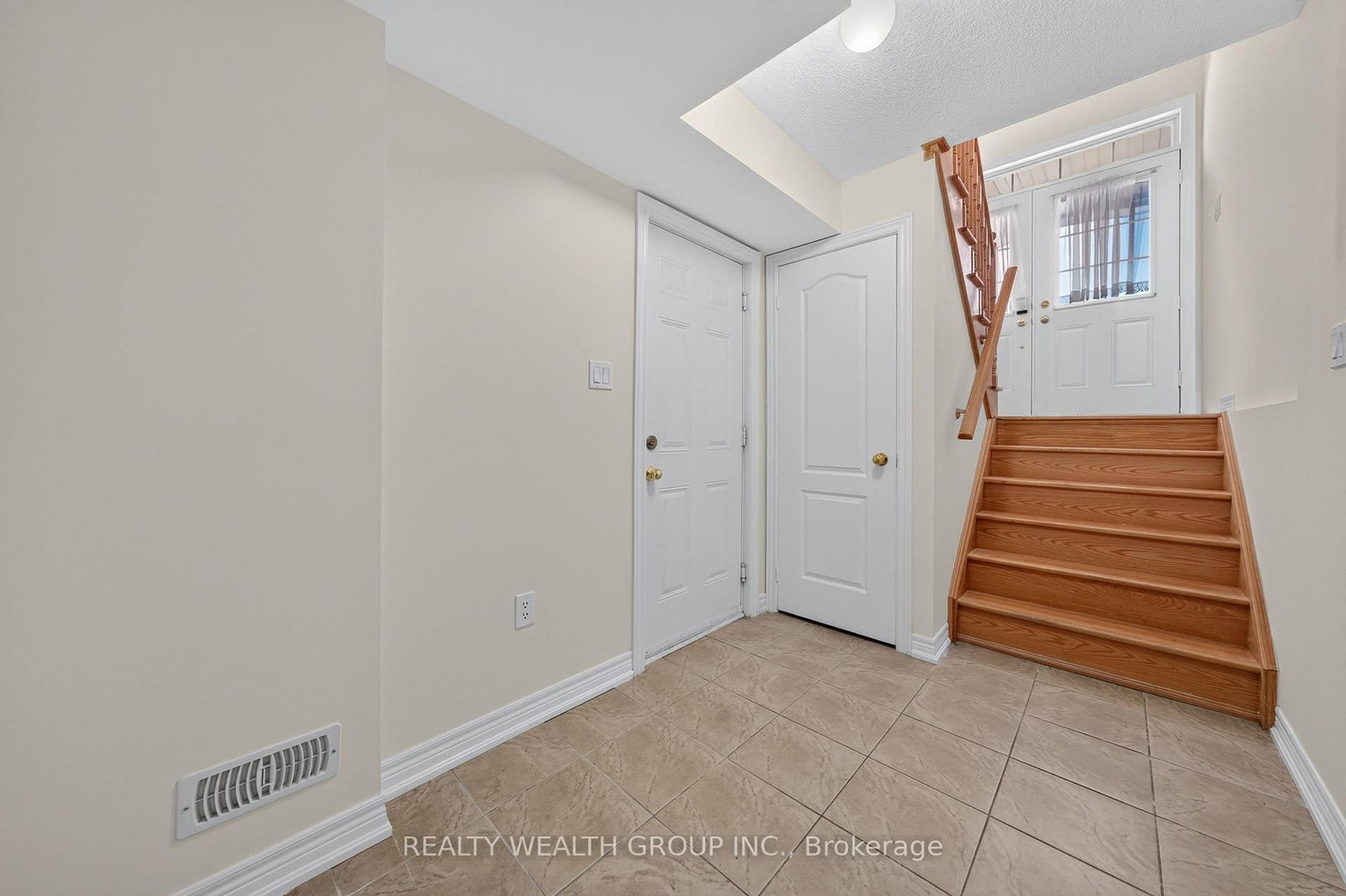 35 Matthewson Avenue • Bradford West Gwillimbury, ON photo 22